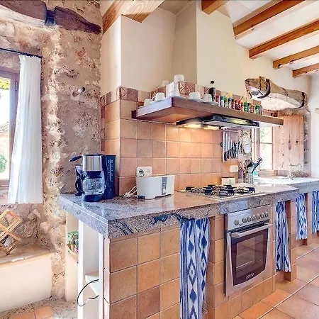 Puri Villa Costitx (Mallorca)